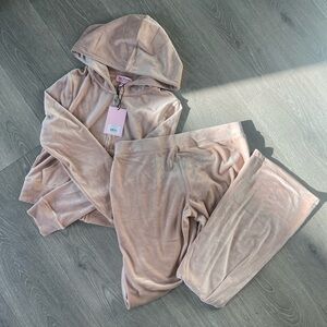 NEW!!!Juicy By Juicy Couture Hooded Lightweight & pants track set